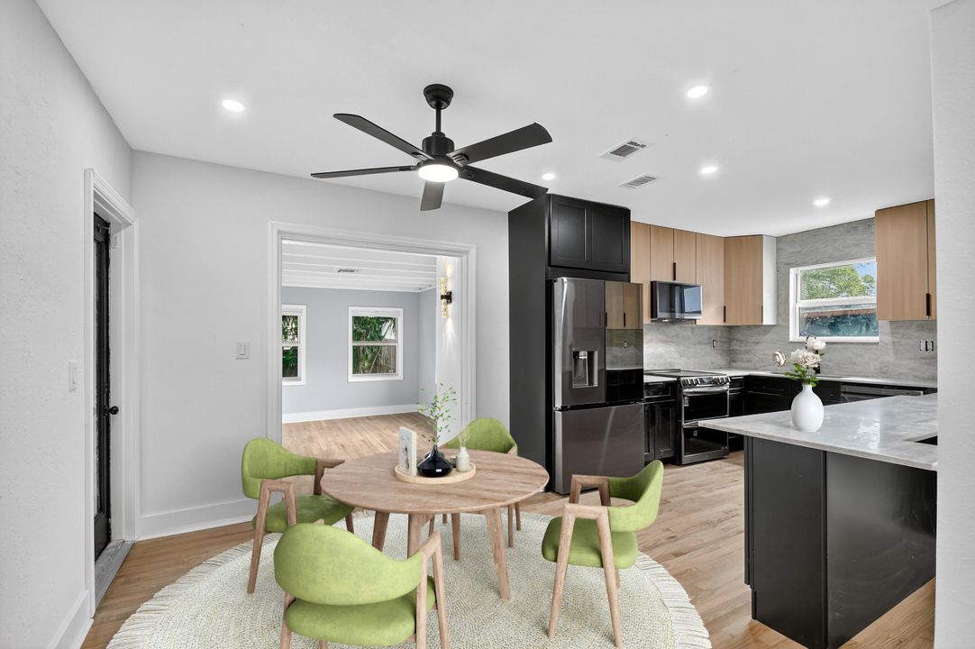 На продажу: $649,999 (2 спален, 2 ванн, 1252 Квадратных фут)