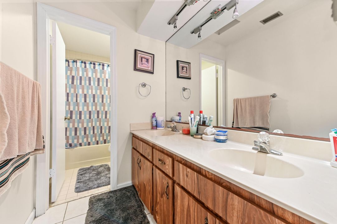 For Sale: $599,900 (3 beds, 2 baths, 1658 Square Feet)