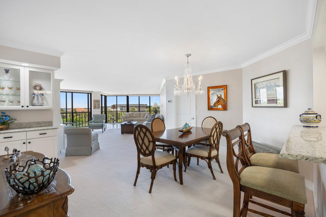 For Sale: $549,000 (2 beds, 2 baths, 1880 Square Feet)