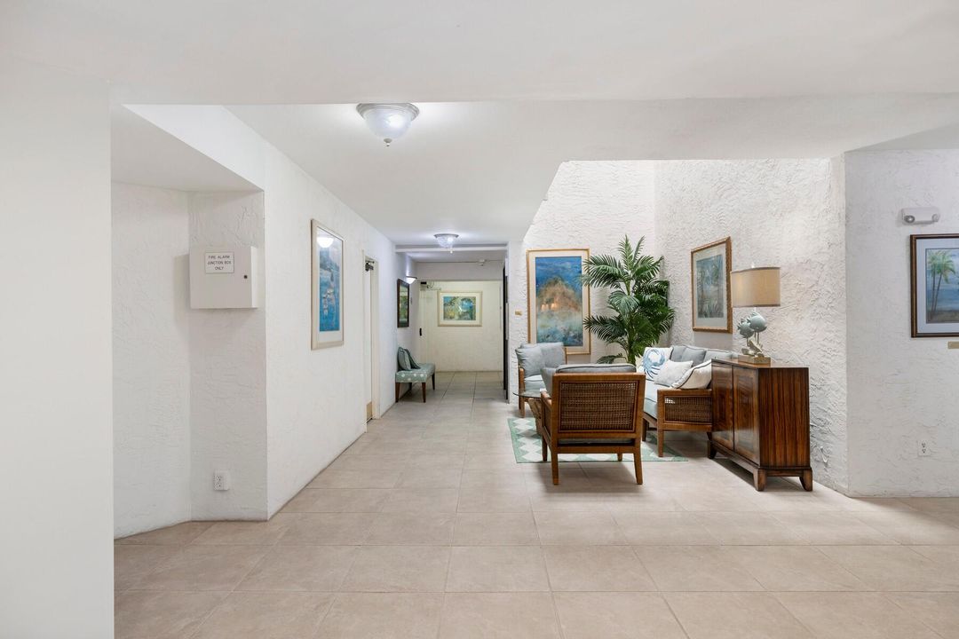 For Sale: $549,000 (2 beds, 2 baths, 1880 Square Feet)