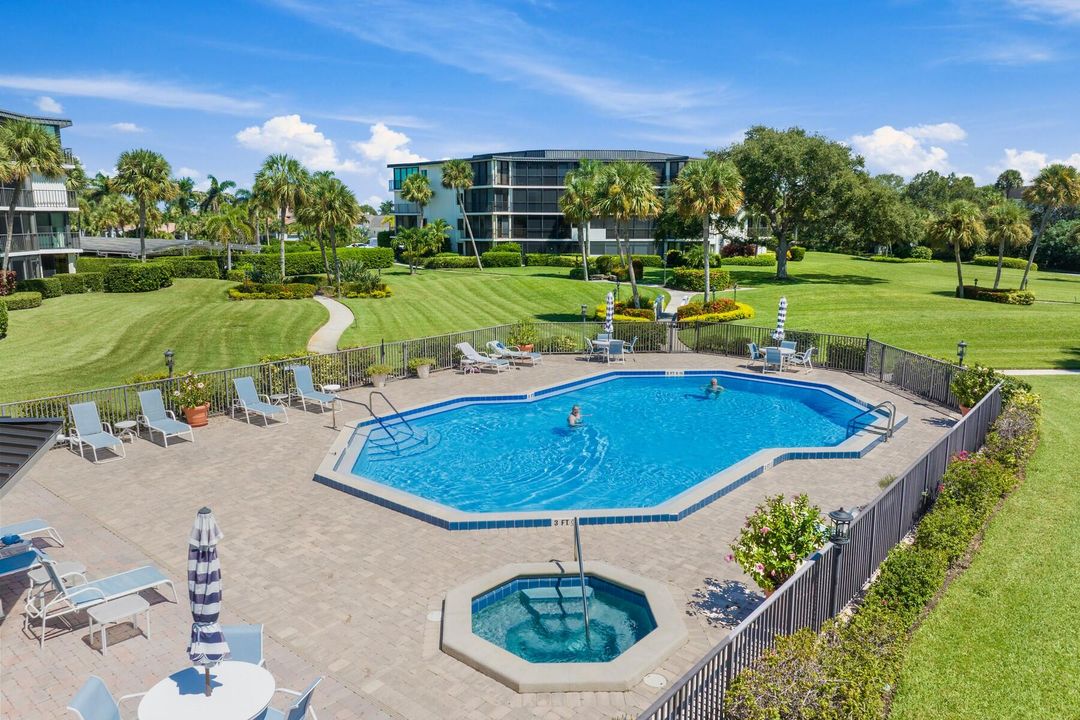 For Sale: $549,000 (2 beds, 2 baths, 1880 Square Feet)