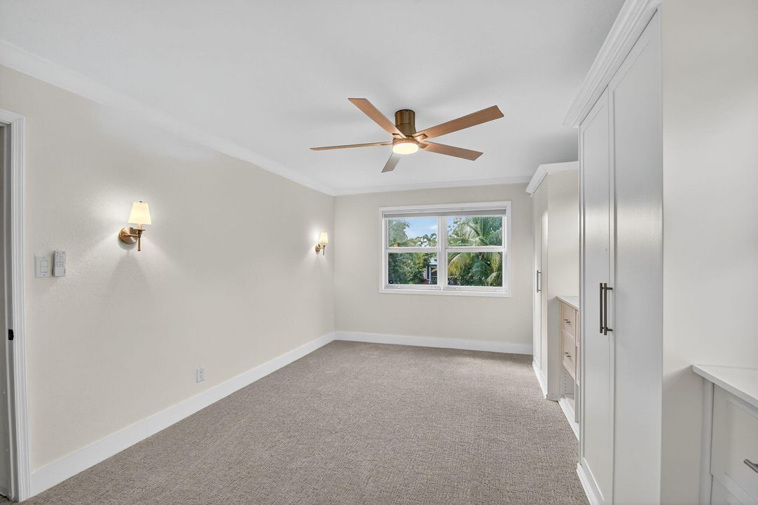 На продажу: $649,999 (2 спален, 2 ванн, 1252 Квадратных фут)