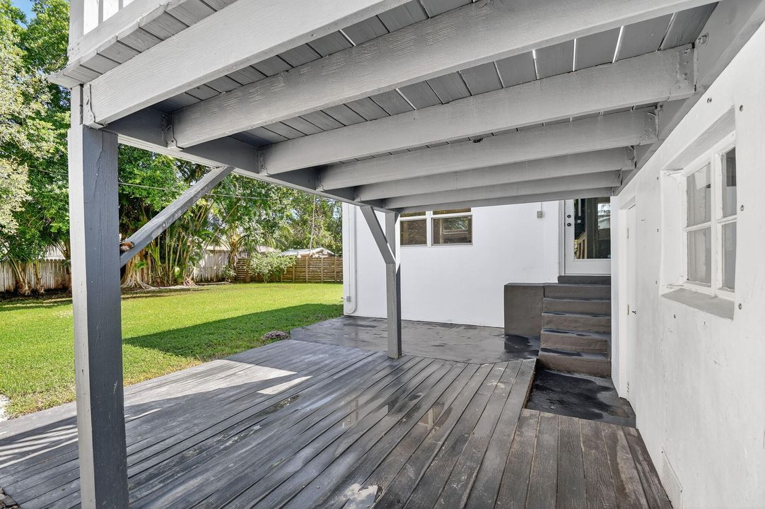 На продажу: $649,999 (2 спален, 2 ванн, 1252 Квадратных фут)