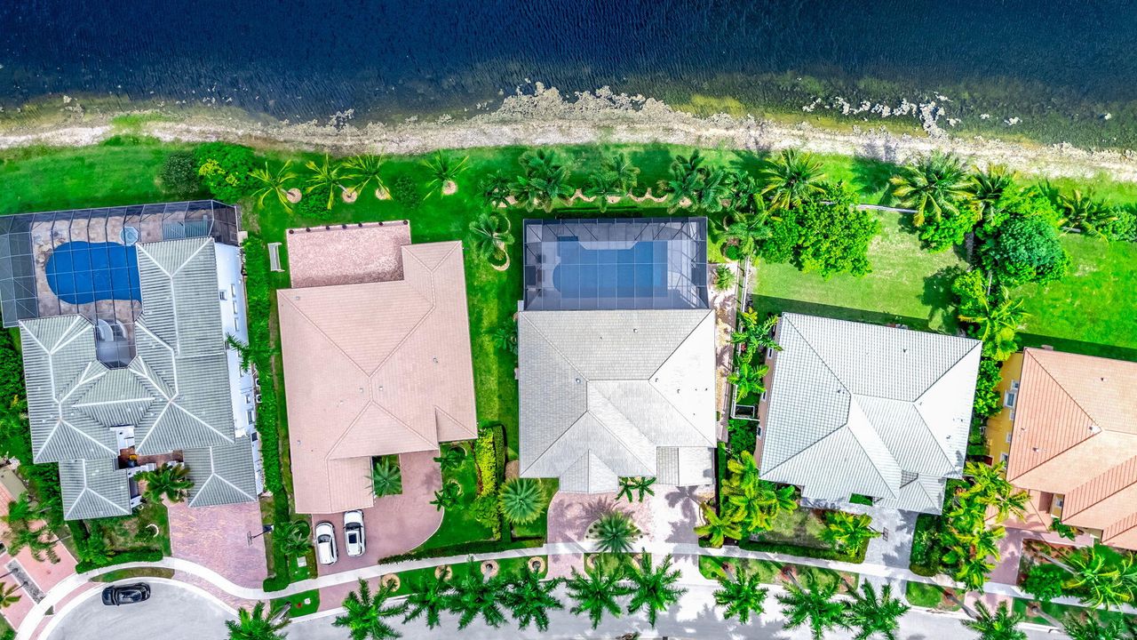 For Sale: $1,850,000 (5 beds, 5 baths, 5359 Square Feet)