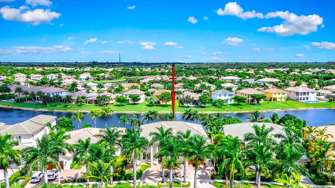 For Sale: $1,850,000 (5 beds, 5 baths, 5359 Square Feet)