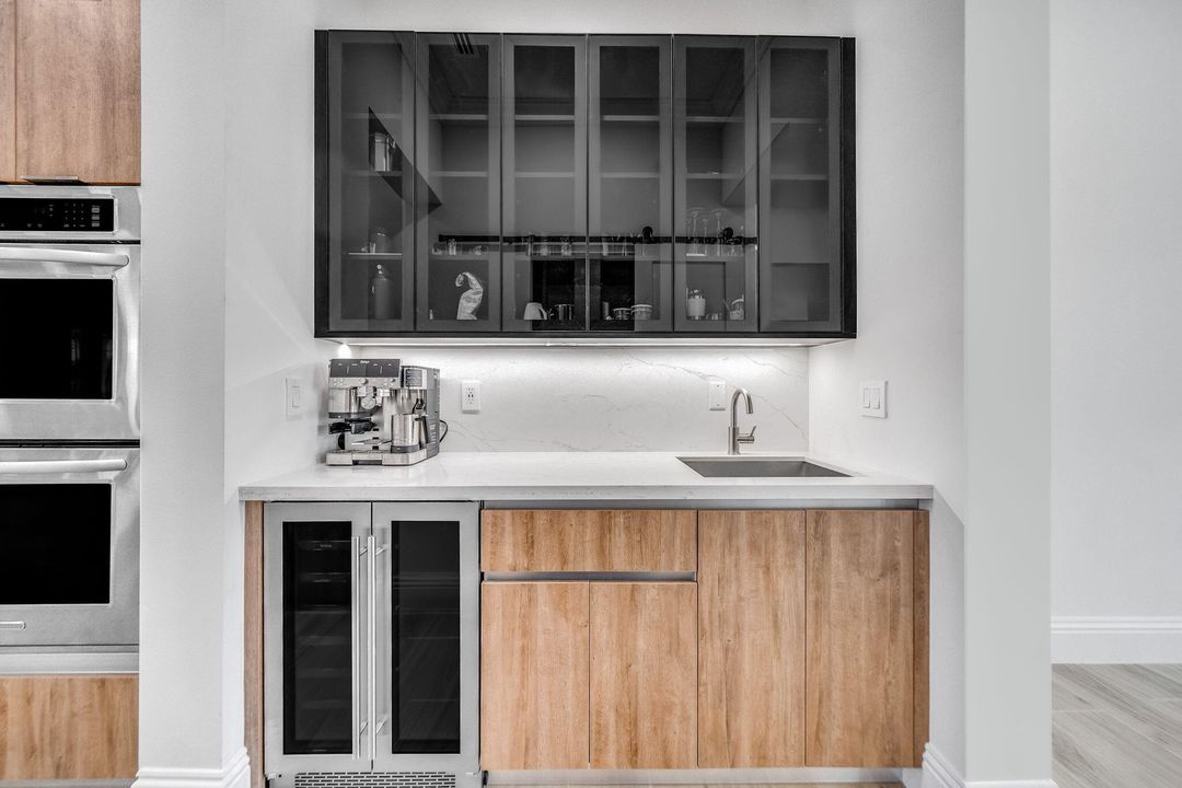 For Sale: $1,850,000 (5 beds, 5 baths, 5359 Square Feet)