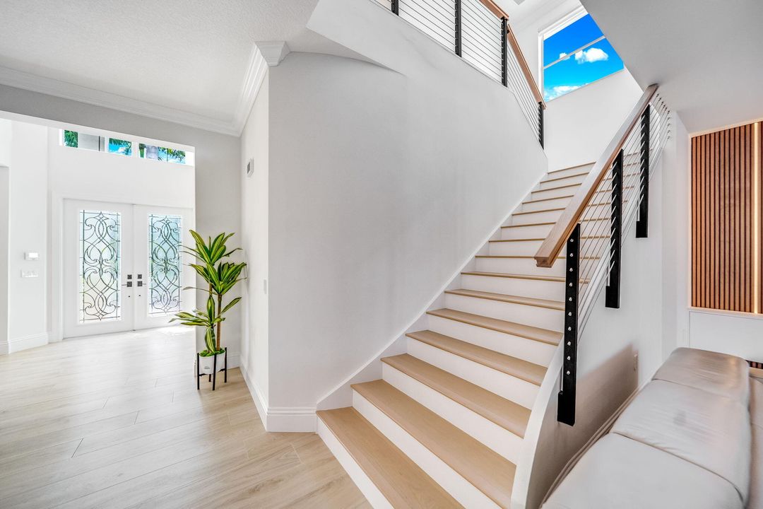 For Sale: $1,850,000 (5 beds, 5 baths, 5359 Square Feet)