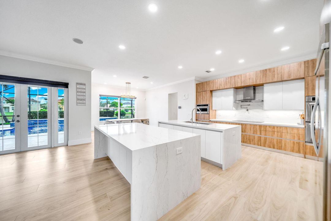 For Sale: $1,850,000 (5 beds, 5 baths, 5359 Square Feet)