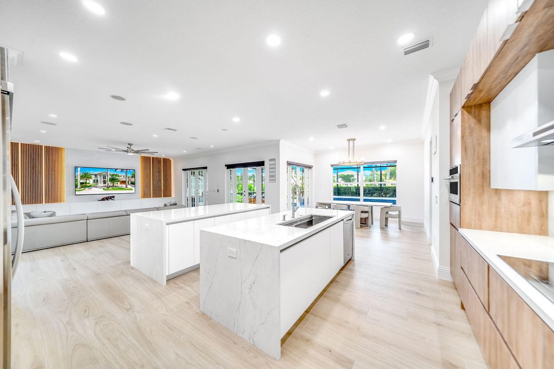 For Sale: $1,850,000 (5 beds, 5 baths, 5359 Square Feet)