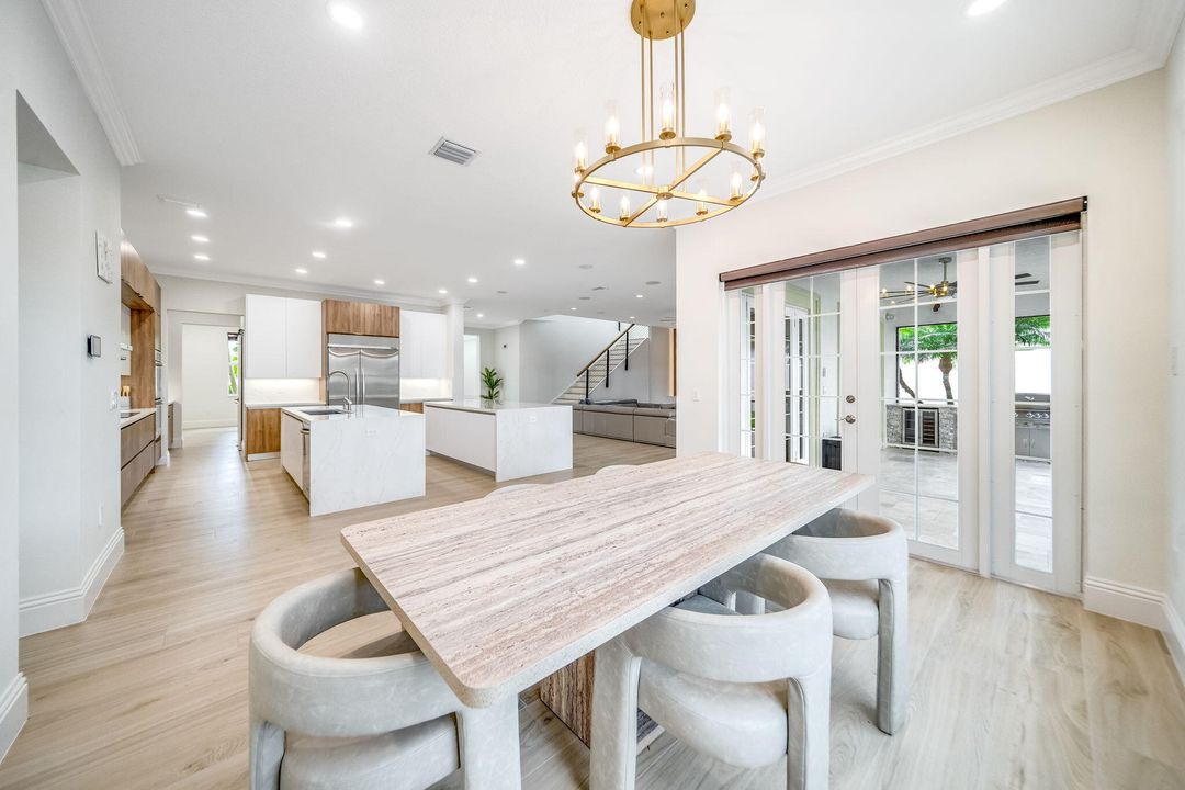 For Sale: $1,850,000 (5 beds, 5 baths, 5359 Square Feet)