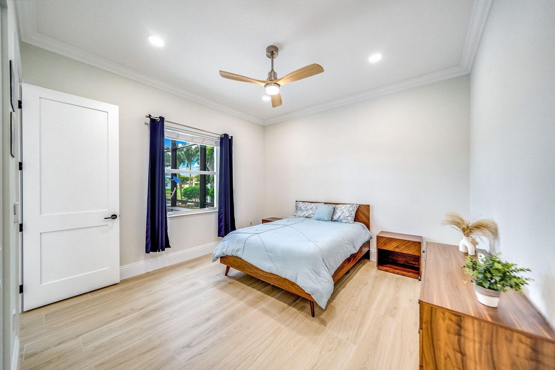 For Sale: $1,850,000 (5 beds, 5 baths, 5359 Square Feet)