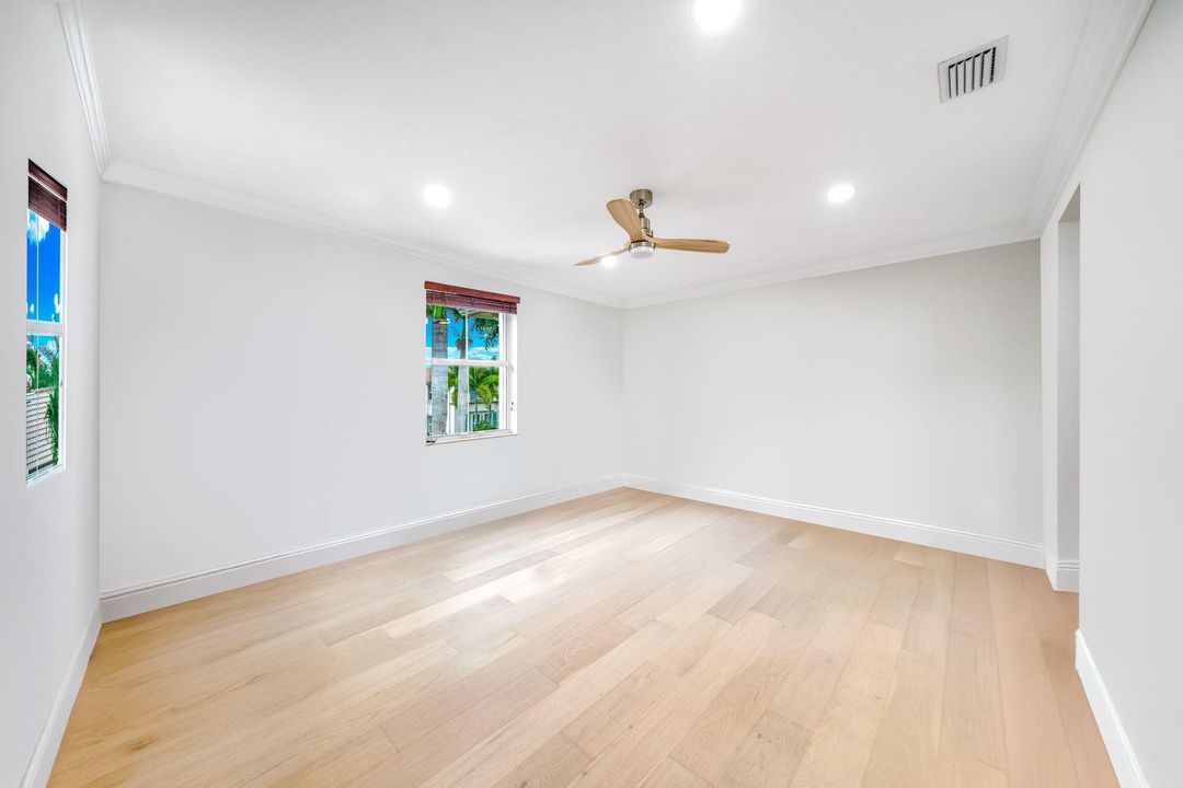 For Sale: $1,850,000 (5 beds, 5 baths, 5359 Square Feet)