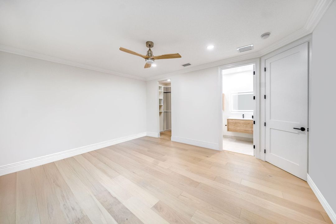 For Sale: $1,850,000 (5 beds, 5 baths, 5359 Square Feet)