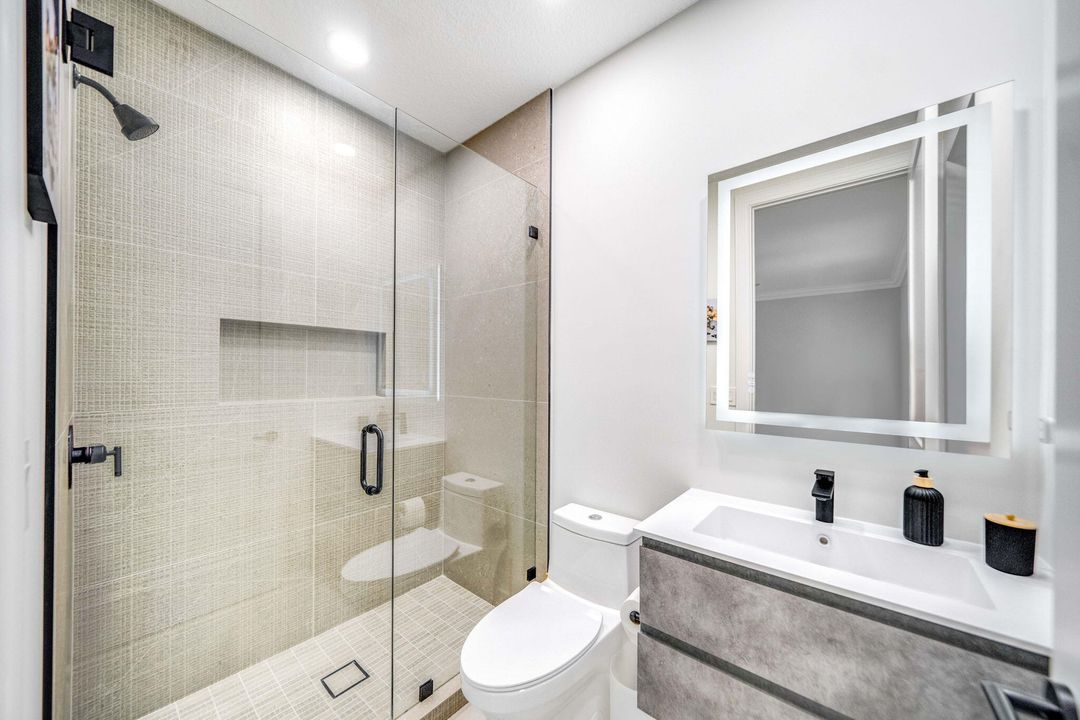 For Sale: $1,850,000 (5 beds, 5 baths, 5359 Square Feet)