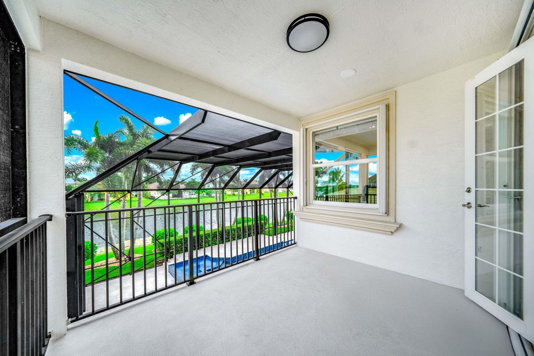 For Sale: $1,850,000 (5 beds, 5 baths, 5359 Square Feet)