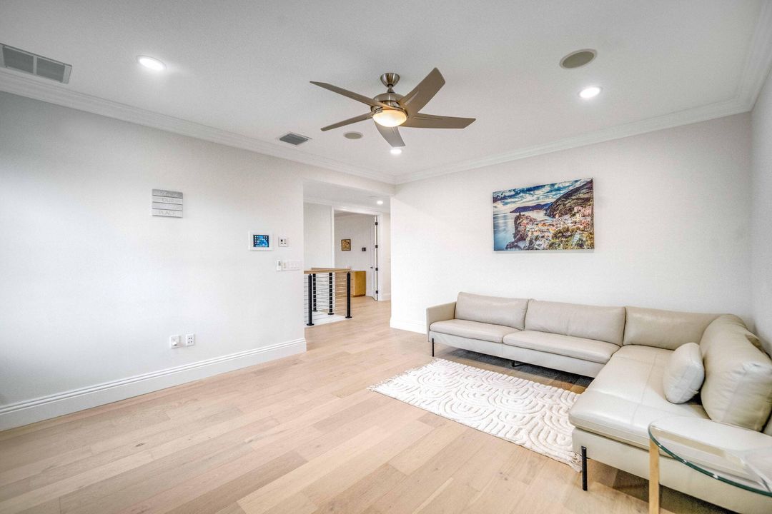 For Sale: $1,850,000 (5 beds, 5 baths, 5359 Square Feet)