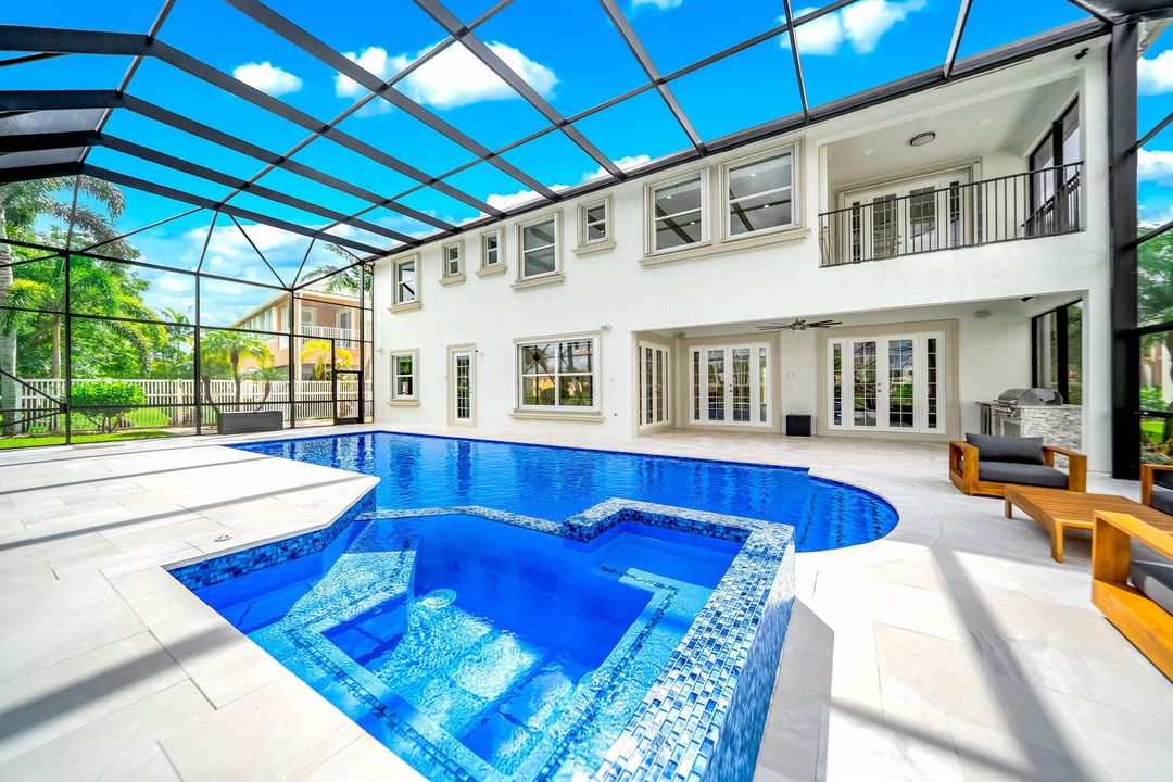 For Sale: $1,850,000 (5 beds, 5 baths, 5359 Square Feet)