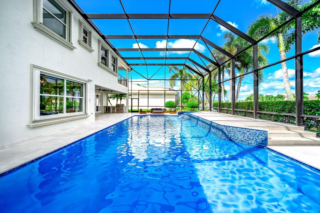 For Sale: $1,850,000 (5 beds, 5 baths, 5359 Square Feet)