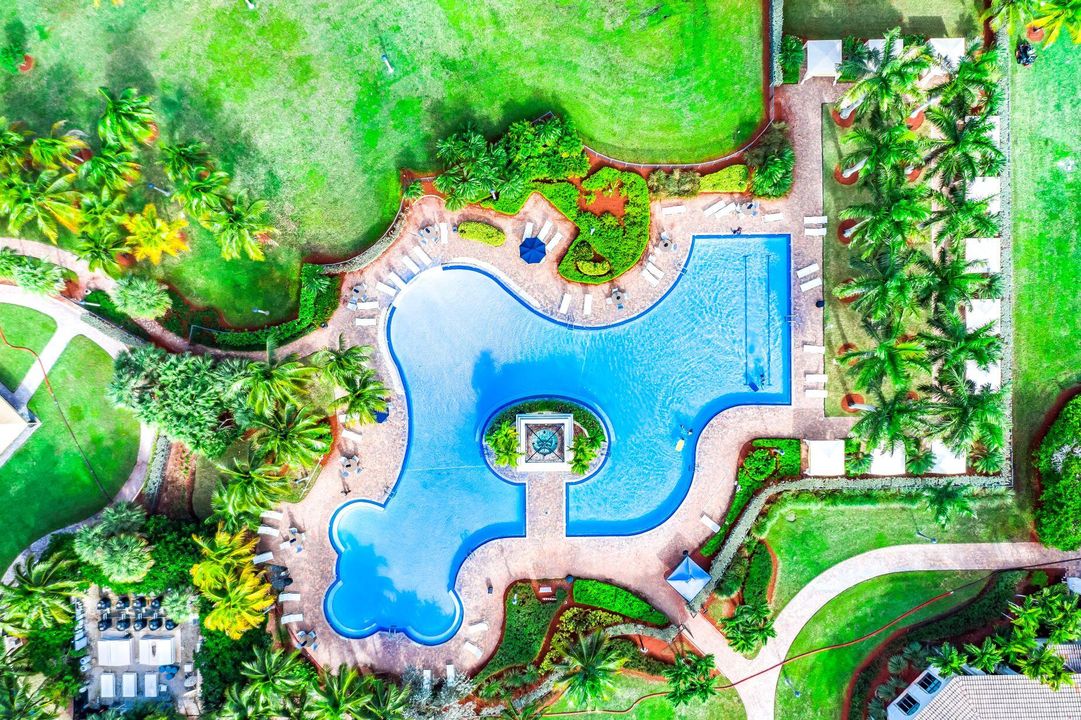 For Sale: $1,850,000 (5 beds, 5 baths, 5359 Square Feet)