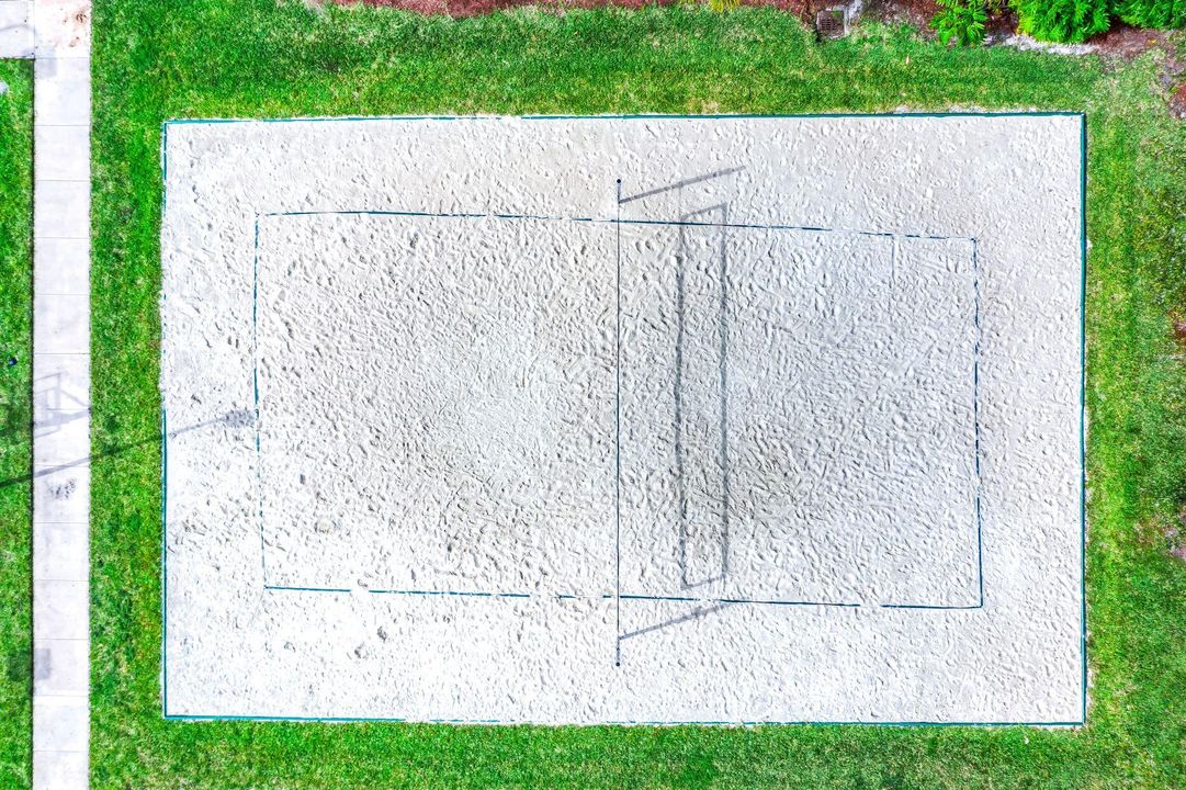 For Sale: $1,850,000 (5 beds, 5 baths, 5359 Square Feet)