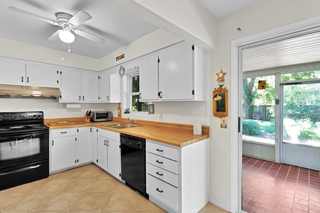 待售: $425,000 (2 贝兹, 2 浴室, 1292 平方英尺)