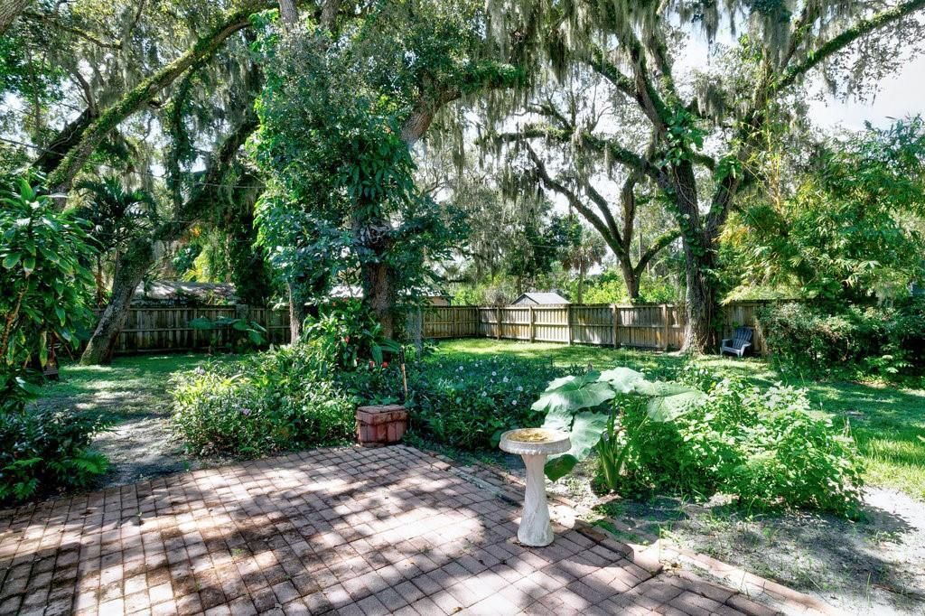 待售: $425,000 (2 贝兹, 2 浴室, 1292 平方英尺)