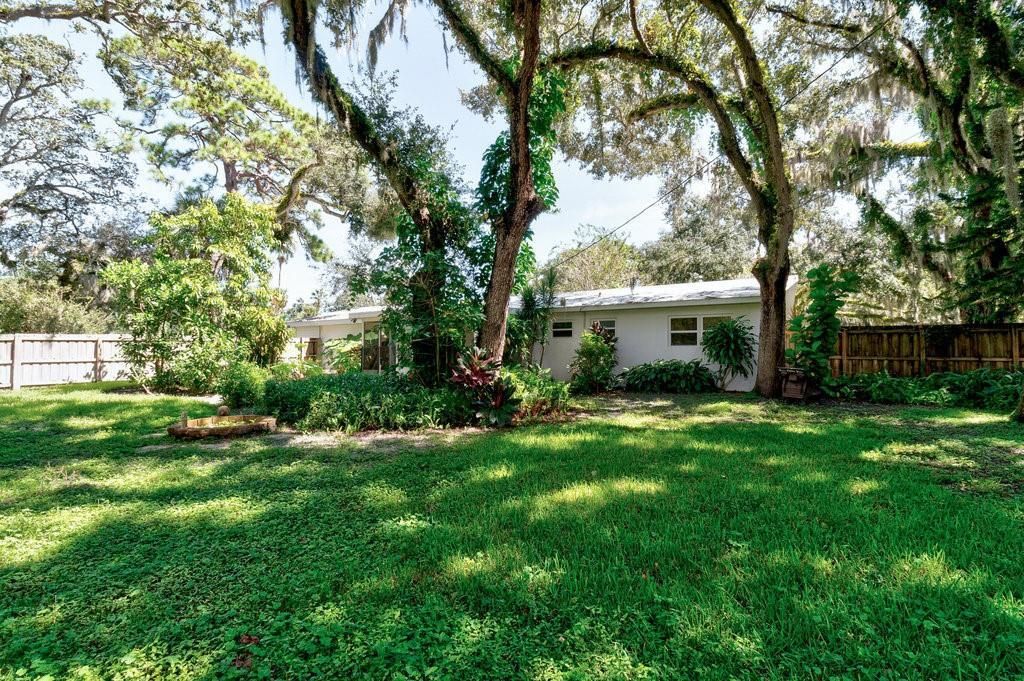 待售: $425,000 (2 贝兹, 2 浴室, 1292 平方英尺)