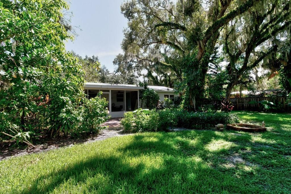 待售: $425,000 (2 贝兹, 2 浴室, 1292 平方英尺)