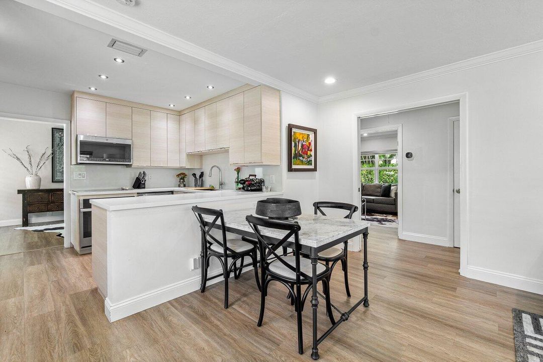 For Sale: $1,450,000 (3 beds, 2 baths, 1662 Square Feet)