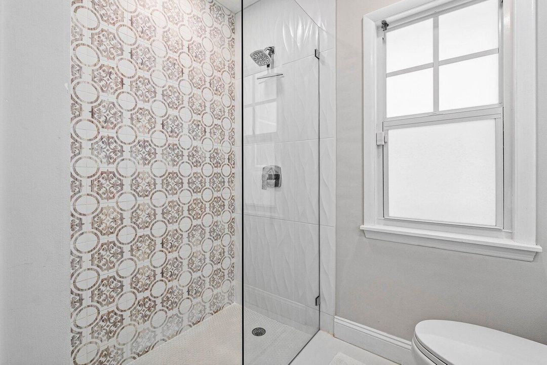 For Sale: $1,450,000 (3 beds, 2 baths, 1662 Square Feet)