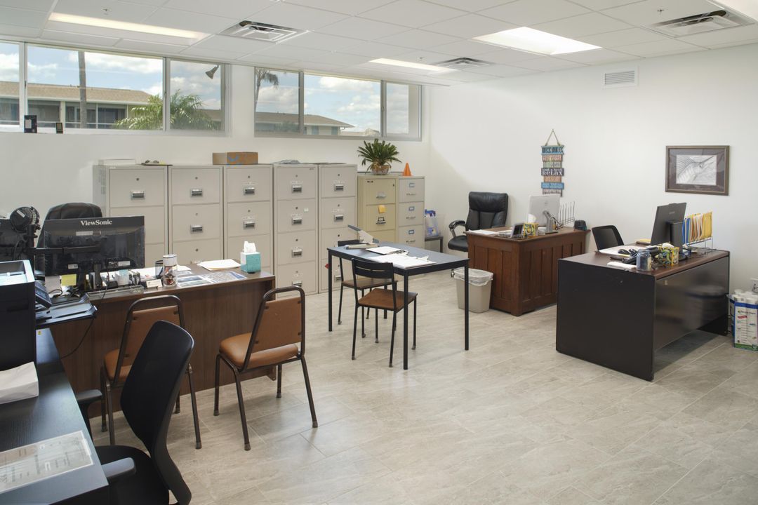 Active With Contract: $2,900 (2 beds, 1 baths, 1156 Square Feet)