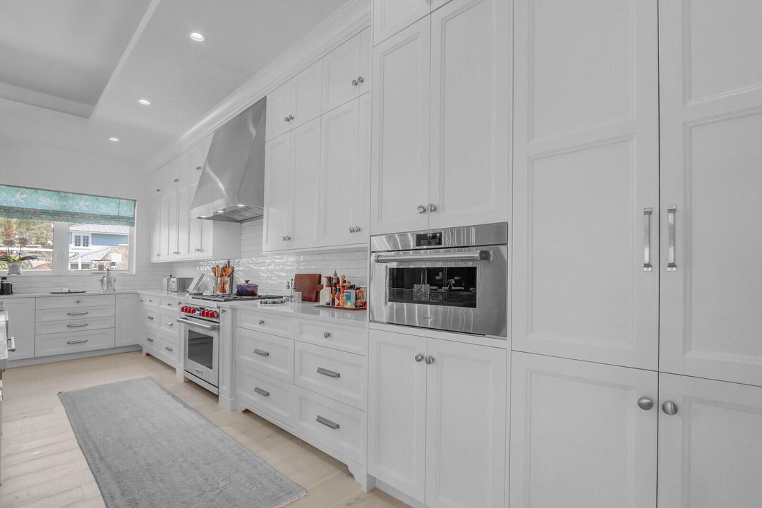 На продажу: $4,900,000 (4 спален, 4 ванн, 2973 Квадратных фут)