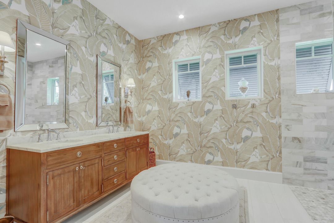 На продажу: $4,900,000 (4 спален, 4 ванн, 2973 Квадратных фут)