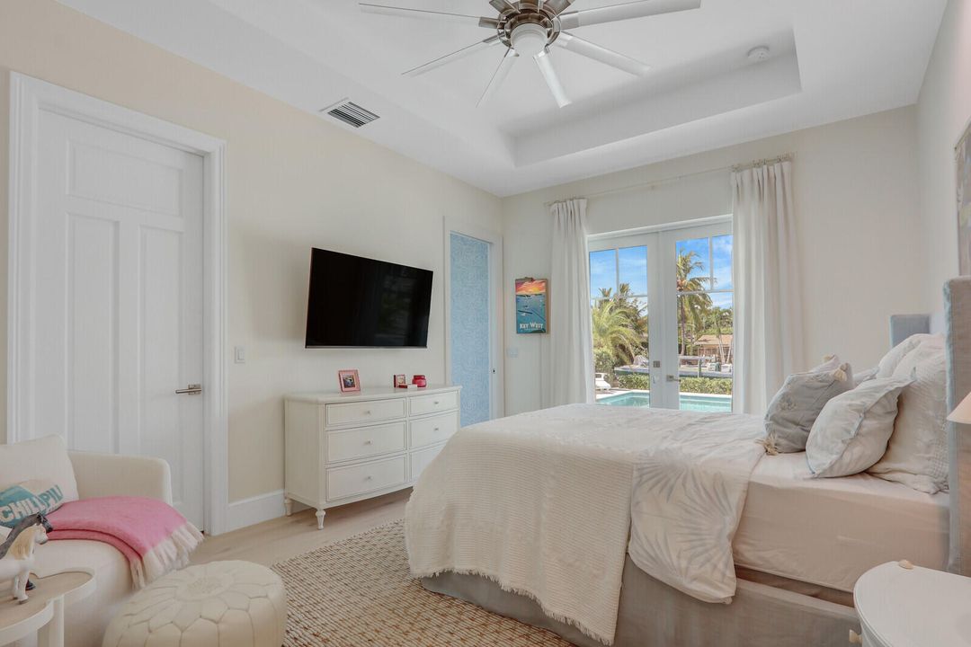 На продажу: $4,900,000 (4 спален, 4 ванн, 2973 Квадратных фут)