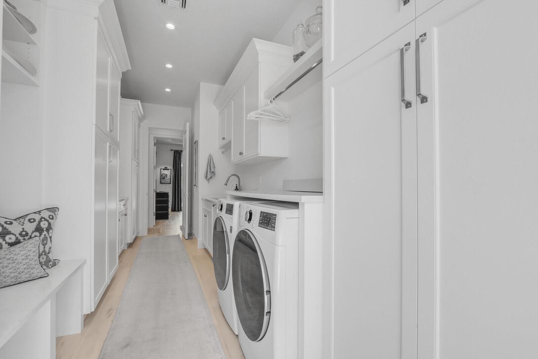 На продажу: $4,900,000 (4 спален, 4 ванн, 2973 Квадратных фут)