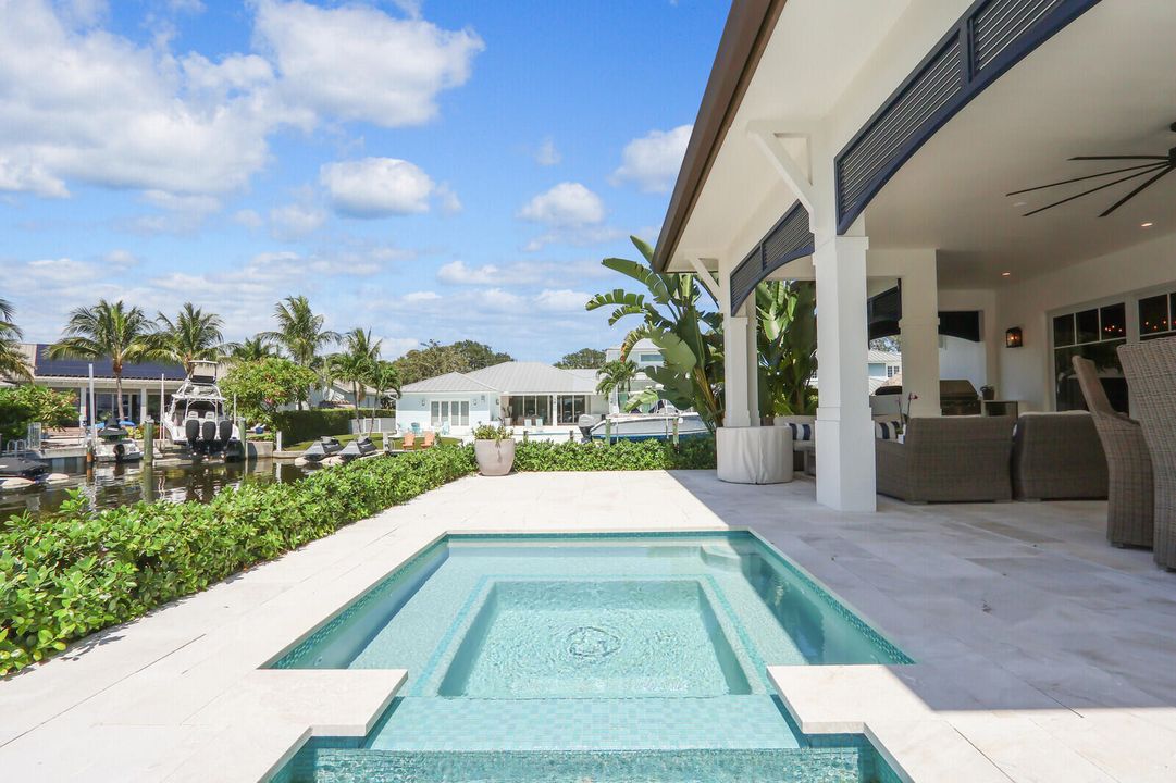 На продажу: $4,900,000 (4 спален, 4 ванн, 2973 Квадратных фут)