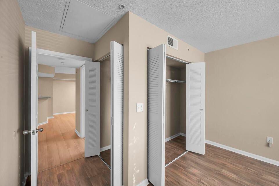 出租: $1,550 (1 贝兹, 1 浴室, 781 平方英尺)