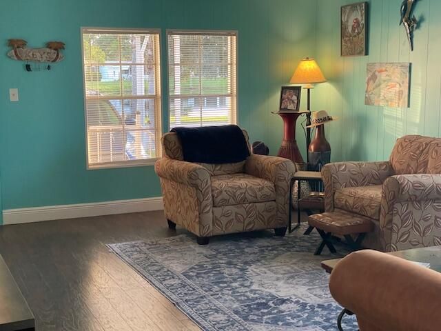 For Sale: $92,500 (2 beds, 2 baths, 1248 Square Feet)