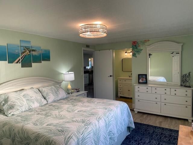 For Sale: $92,500 (2 beds, 2 baths, 1248 Square Feet)