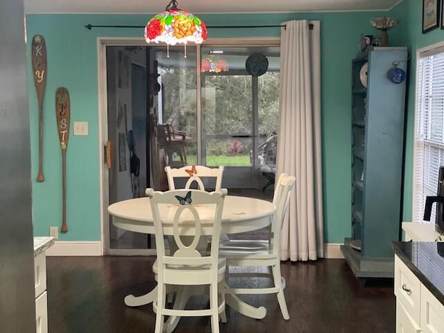 For Sale: $92,500 (2 beds, 2 baths, 1248 Square Feet)