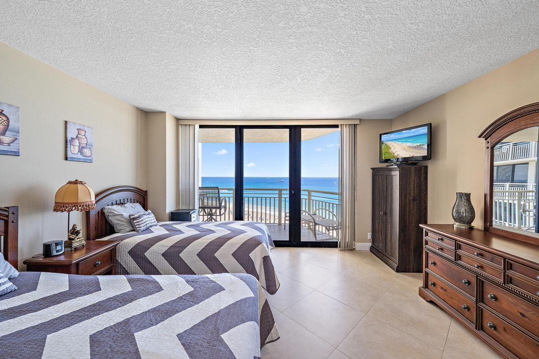 合同活跃: $7,500 (2 贝兹, 2 浴室, 1468 平方英尺)