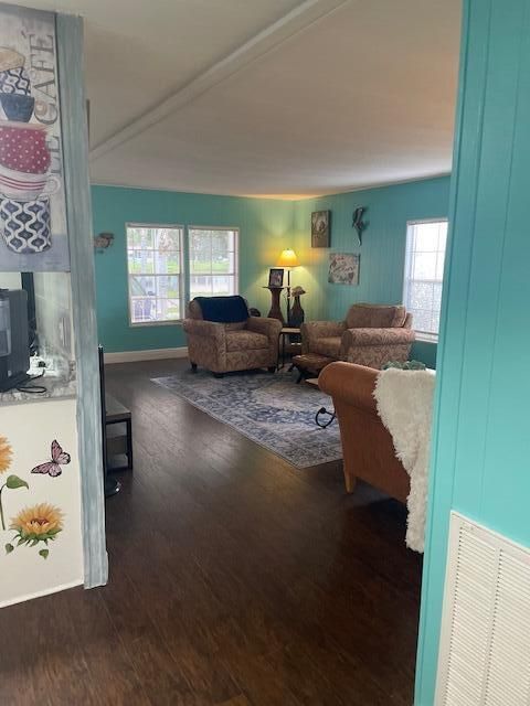 For Sale: $92,500 (2 beds, 2 baths, 1248 Square Feet)