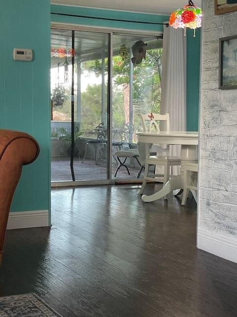 For Sale: $92,500 (2 beds, 2 baths, 1248 Square Feet)