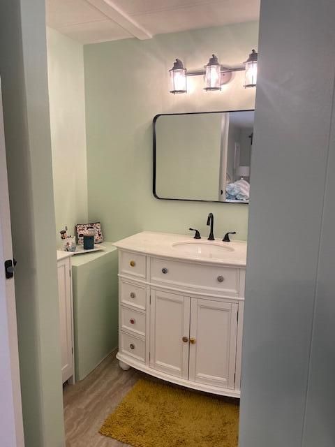 For Sale: $92,500 (2 beds, 2 baths, 1248 Square Feet)