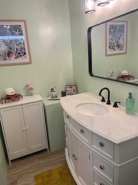 For Sale: $92,500 (2 beds, 2 baths, 1248 Square Feet)