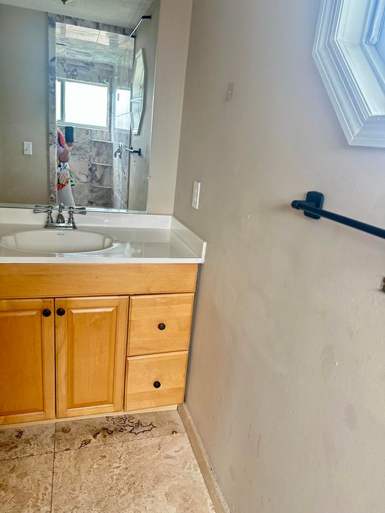 For Rent: $2,150 (3 beds, 2 baths, 1257 Square Feet)