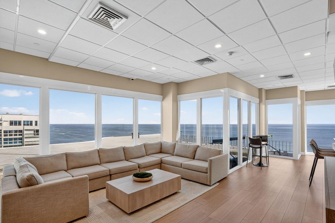 En Venta: $659,000 (2 camas, 2 baños, 1570 Pies cuadrados)