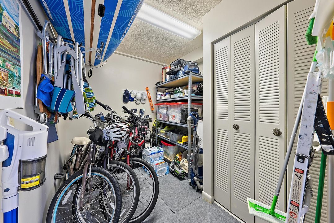 На продажу: $530,000 (2 спален, 2 ванн, 1385 Квадратных фут)