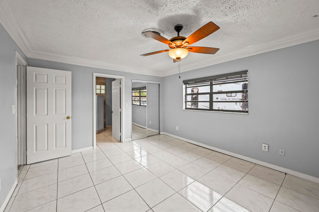 Под контрактом: $400,000 (3 спален, 2 ванн, 1224 Квадратных фут)