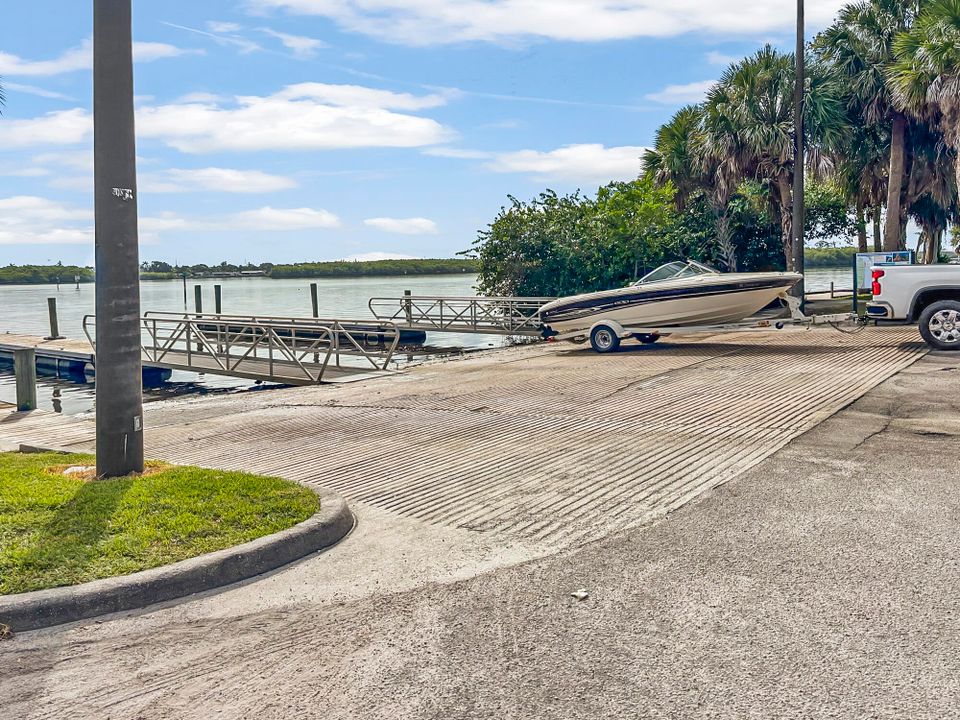 Под контрактом: $400,000 (3 спален, 2 ванн, 1224 Квадратных фут)